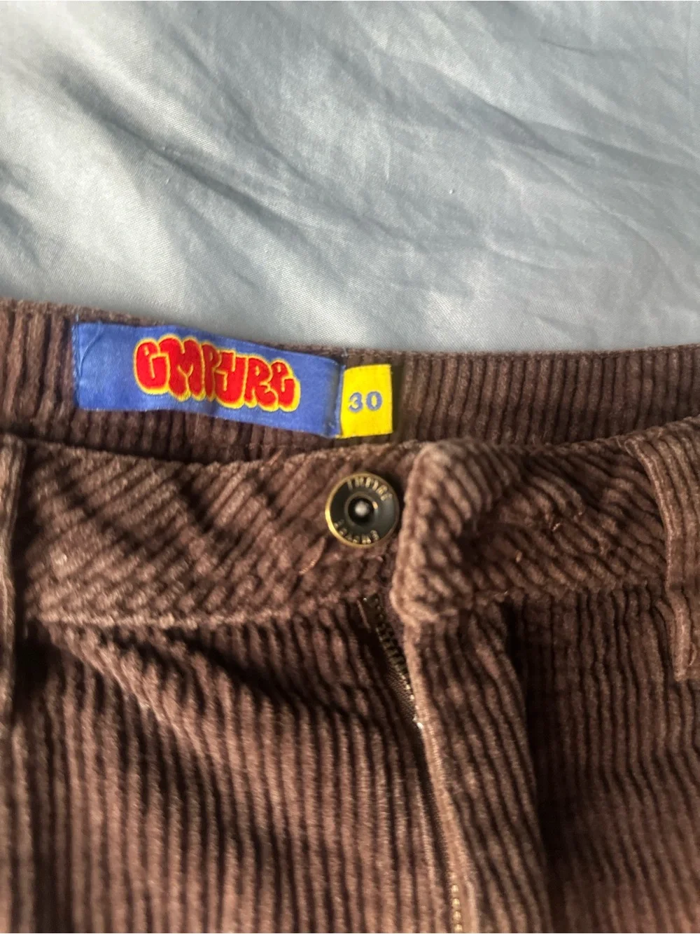 VTG vibe empyre brown corduroy raw hem jorts size-30